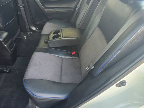 Used 2018 Toyota Corolla SE FWD image 31