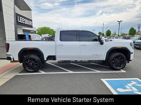 Used 2024 GMC Sierra 2500 AT4 AWD/4WD image 8