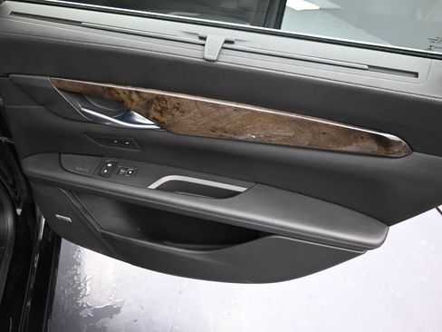 Used 2016 Cadillac CT6 Luxury w/ Active Chassis Package image 29