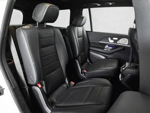 Certified 2025 Mercedes-Benz GLS 450 4MATIC image 22