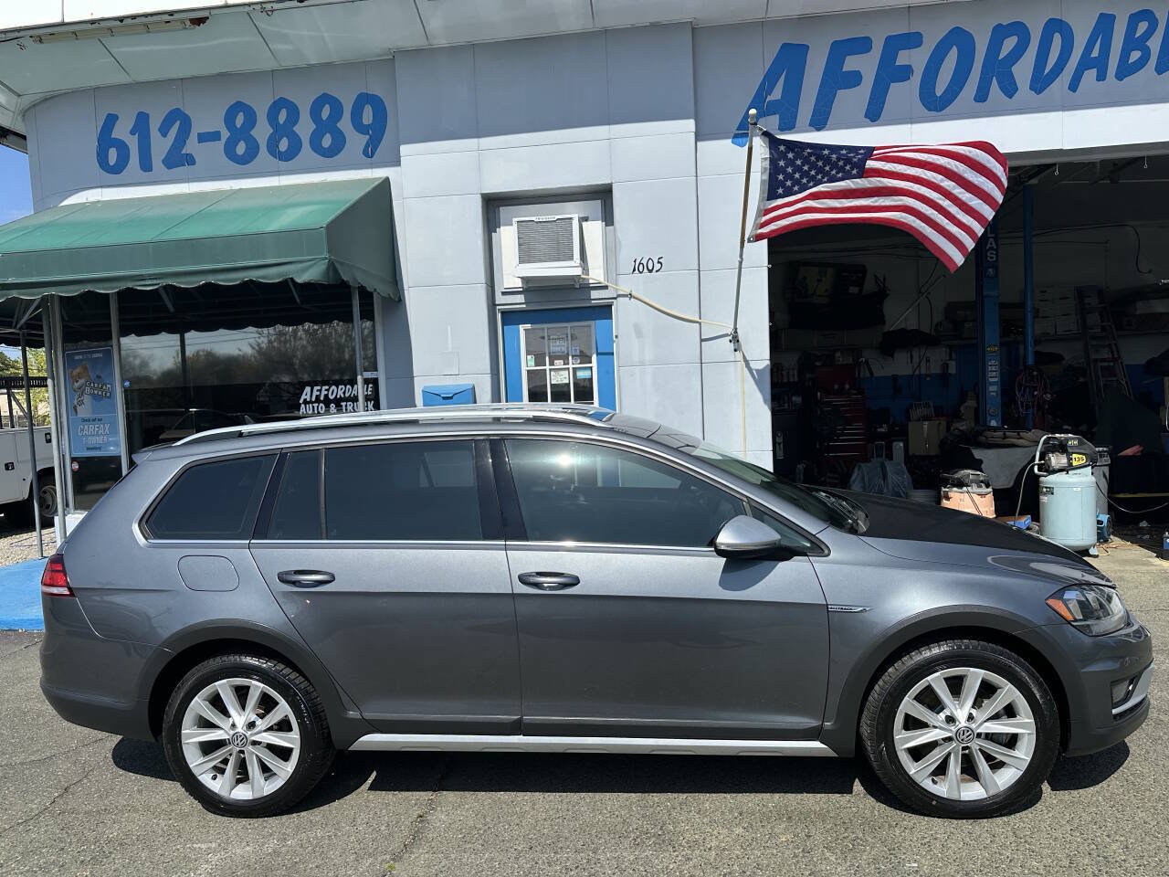 Used 2018 Volkswagen Golf Alltrack SE AWD/4WD image 5