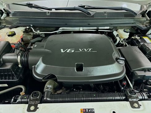 Used 2022 Chevrolet Colorado W/T w/ WT Convenience Package RWD image 29