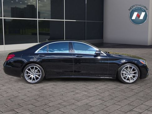 Used 2019 Mercedes-Benz S 560 Sedan image 6