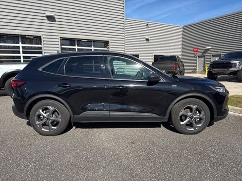 Used 2025 Ford Escape ST-Line image 2