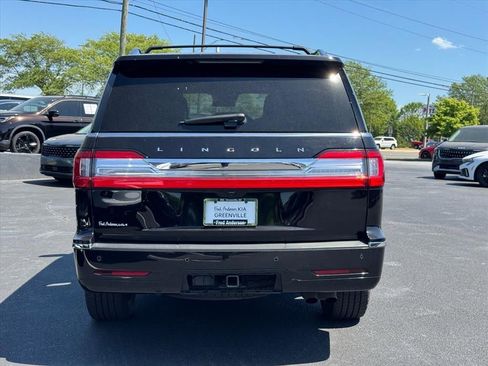 Used 2021 Lincoln Navigator Reserve image 4