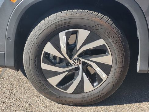 New 2025 Volkswagen Tiguan S AWD/4WD image 8