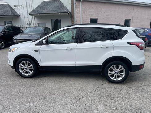 Used 2017 Ford Escape SE w/ Equipment Group 201A image 10