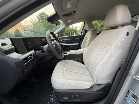 Used 2025 Hyundai Sonata SEL FWD image 28