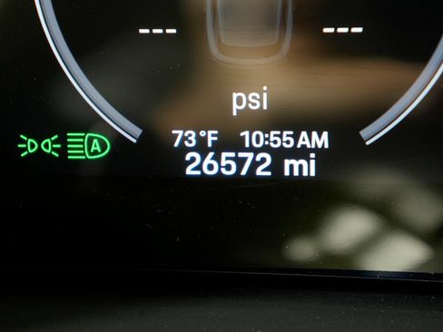 Certified 2024 Porsche Cayenne Turbo AWD/4WD image 30
