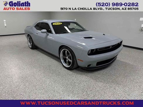 Used 2020 Dodge Challenger SXT RWD image 1