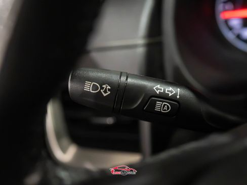 Used 2019 GMC Terrain Denali w/ Advanced Safety Package image 27