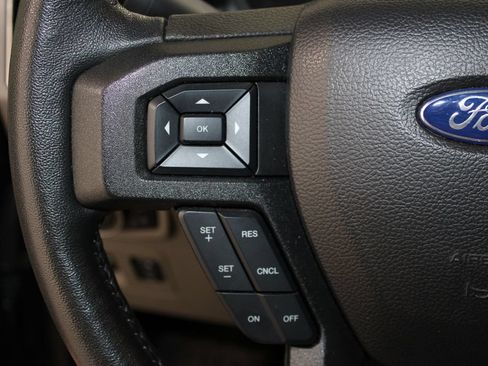 Used 2020 Ford F150 XLT w/ Equipment Group 302A Luxury AWD/4WD image 46