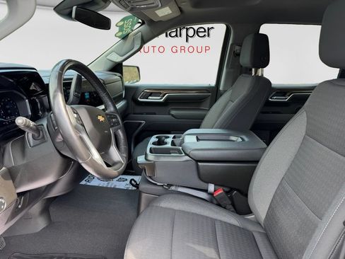 Used 2022 Chevrolet Silverado 1500 LT AWD/4WD image 13