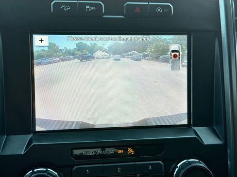 Used 2019 Ford F150 XLT w/ Equipment Group 302A Luxury AWD/4WD image 33