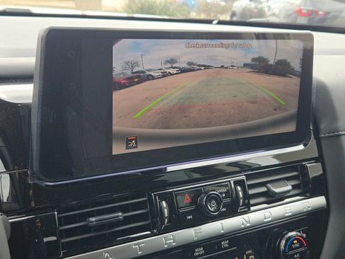 New 2026 Nissan Pathfinder SV image 15