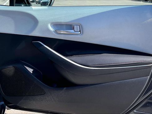 Used 2025 Toyota Corolla SE image 27