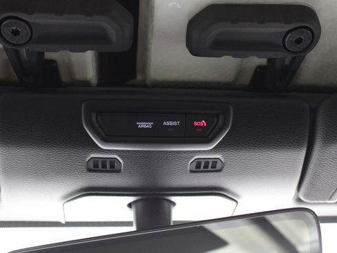 Used 2021 Jeep Wrangler Unlimited Sahara image 19