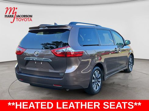 Used 2020 Toyota Sienna Limited AWD/4WD image 8