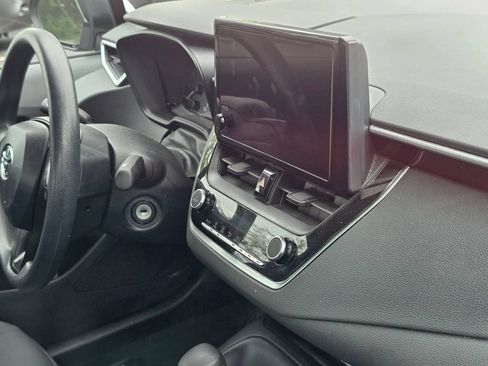 Used 2024 Toyota Corolla LE FWD image 15