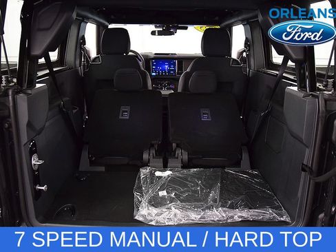 Used 2025 Ford Bronco 2-Door AWD/4WD image 33