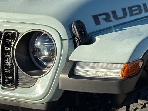 Used 2024 Jeep Wrangler Unlimited Rubicon 392 AWD/4WD image 4