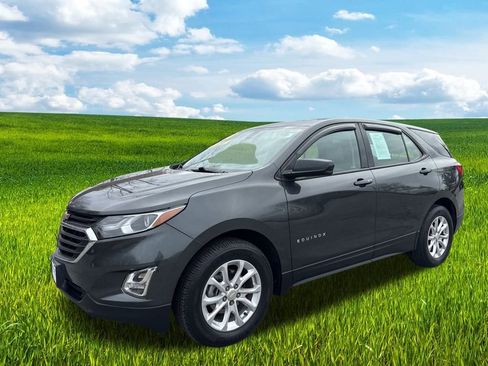 Used 2018 Chevrolet Equinox LS image 36
