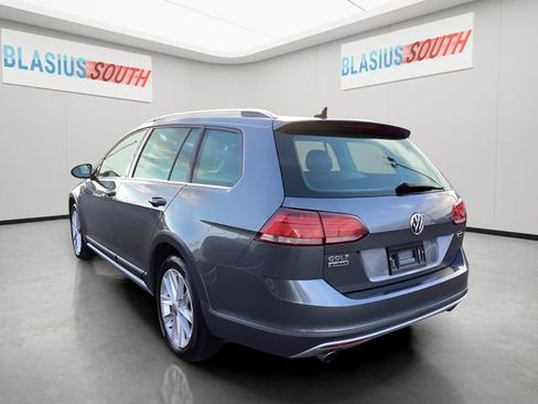 Used 2019 Volkswagen Golf Alltrack SE image 5