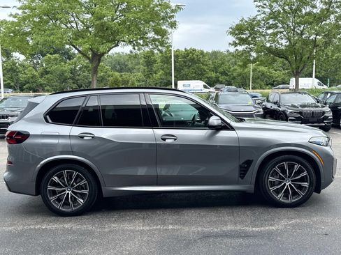 Certified 2024 BMW X5 xDrive50e w/ Executive Package AWD/4WD image 4