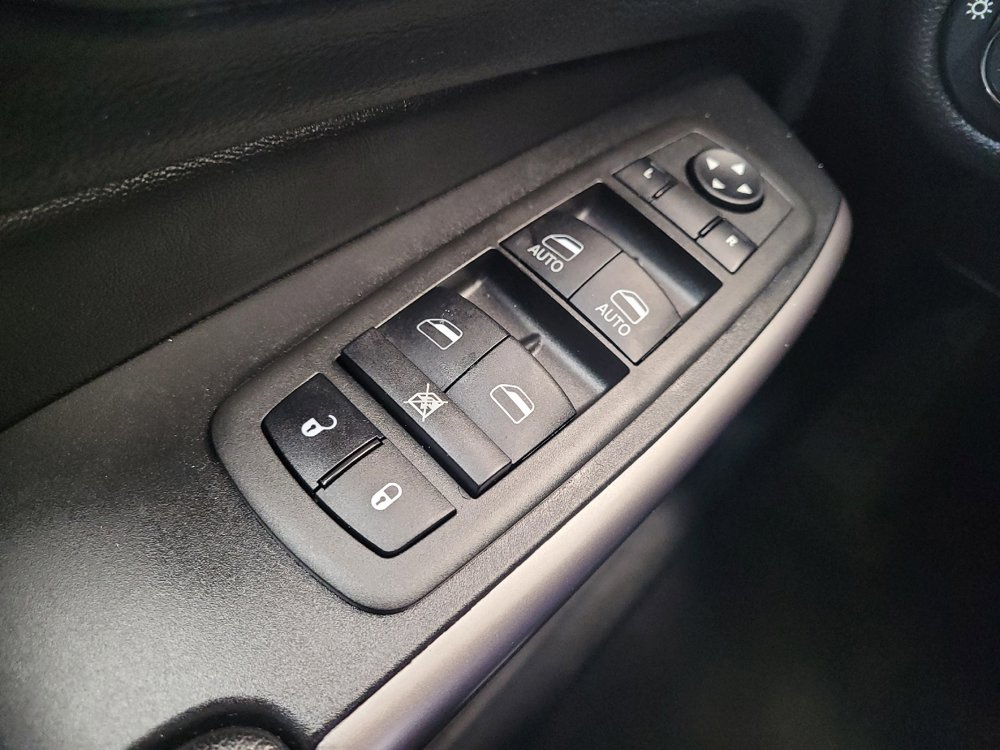 Used 2022 Jeep Cherokee Latitude Lux AWD/4WD image 27