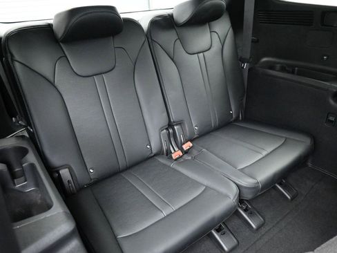 Certified 2025 Kia Sorento EX image 25