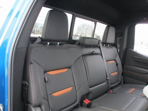 Used 2024 GMC Sierra 1500 AT4 w/ Technology Package image 23