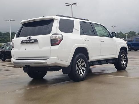 Used 2024 Toyota 4Runner TRD Off-Road Premium w/ Moonroof Package AWD/4WD image 4