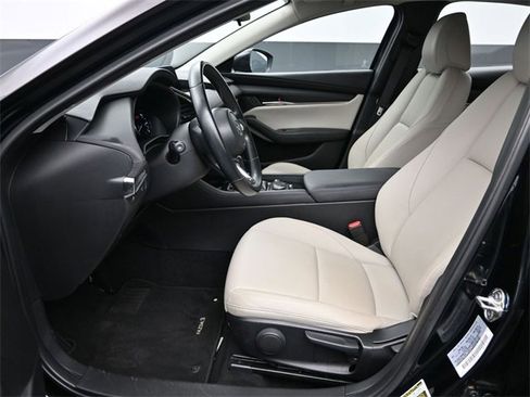 Used 2019 MAZDA MAZDA3 Sedan image 11