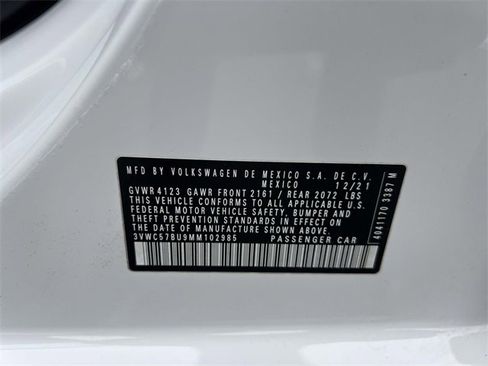 Used 2021 Volkswagen Jetta SE w/ SE Cold Weather Package image 19