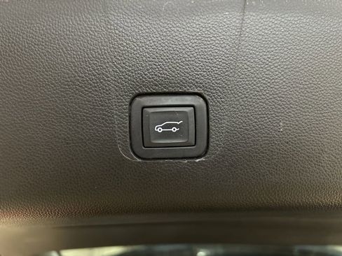 Used 2023 Chevrolet Traverse LT w/ LPO, Floor Liner Package image 12