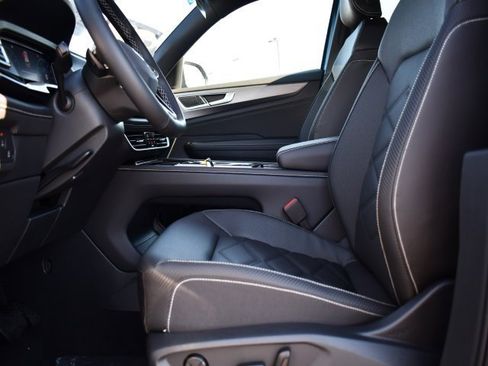 New 2025 Volkswagen Atlas Cross Sport SE image 11