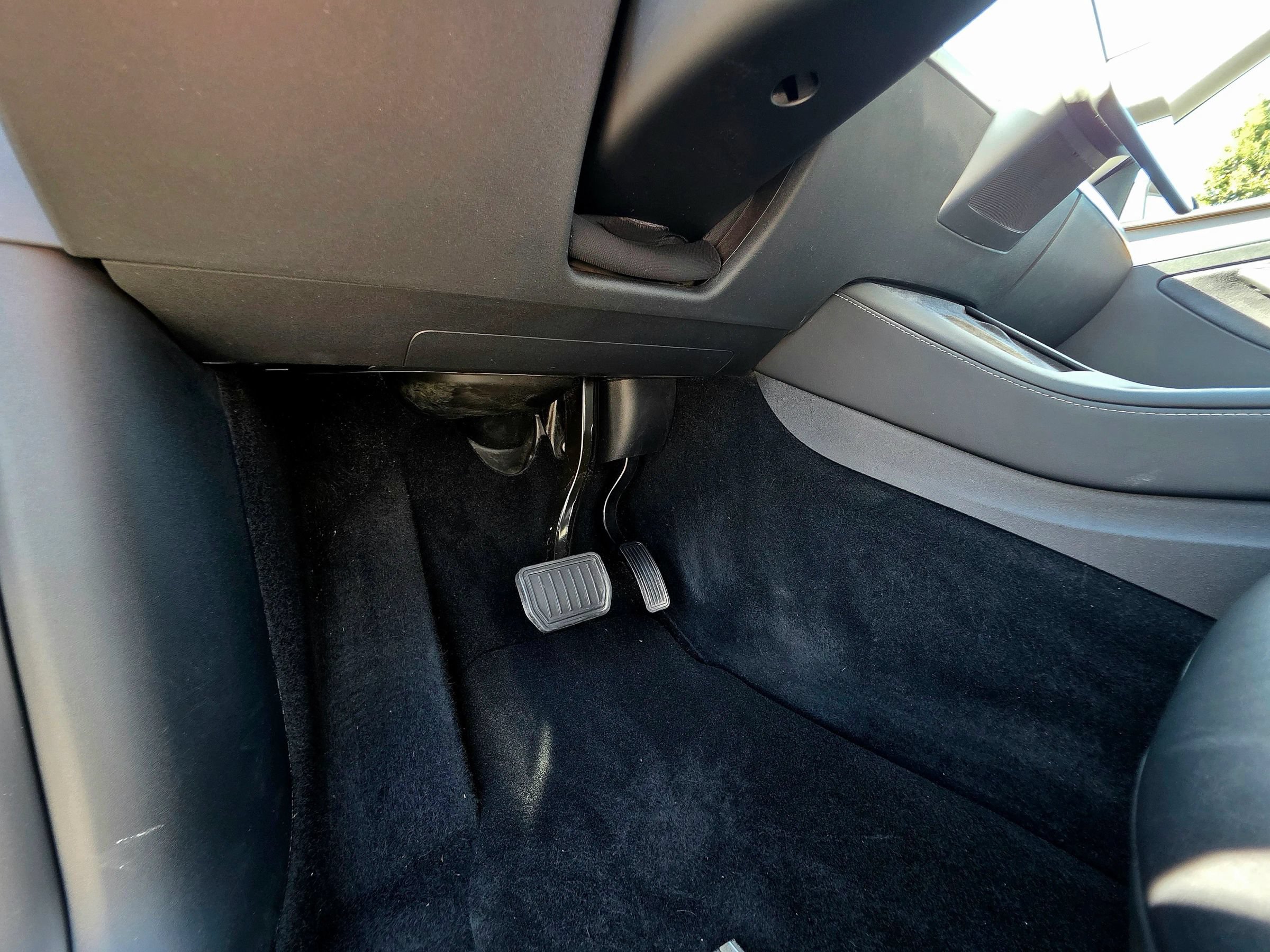 Used 2023 Tesla Model Y Long Range AWD/4WD image 41