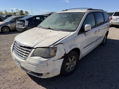 Used 2009 Chrysler Town & Country Touring