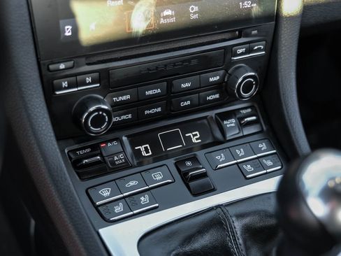 Used 2019 Porsche 718 Cayman image 20