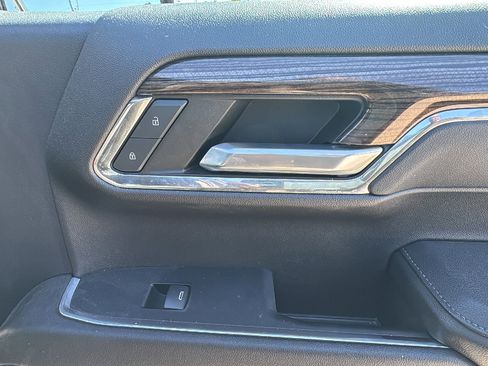 Used 2023 Chevrolet Silverado 1500 LT image 30