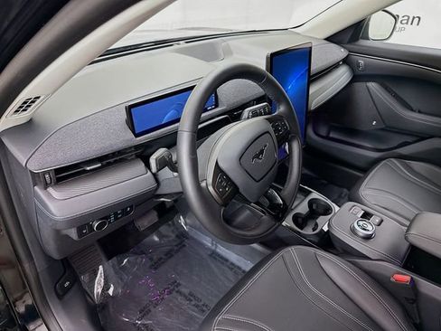 Used 2024 Ford Mustang Mach-E Premium image 9