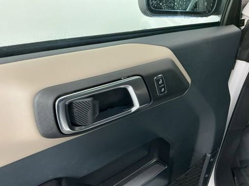 Used 2024 Ford Bronco Wildtrak AWD/4WD image 15