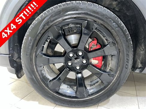 Used 2020 Ford Explorer ST w/ ST Street Pack image 40