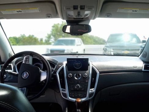 Used 2011 Cadillac SRX Luxury image 14