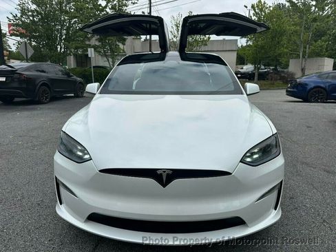 Used 2024 Tesla Model X AWD/4WD image 9
