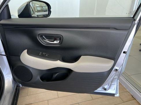 New 2025 Honda HR-V LX image 19