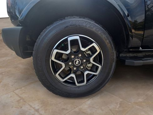 Used 2024 Ford Bronco Outer Banks image 25