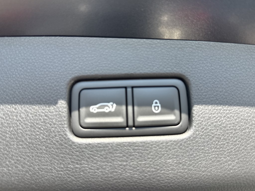New 2027 Genesis GV70 2.5T Select AWD/4WD image 31