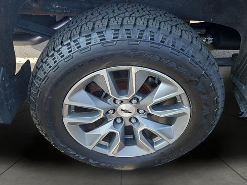 Used 2022 Chevrolet Silverado 1500 RST AWD/4WD image 15