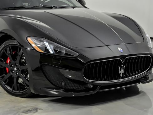 Used 2014 Maserati GranTurismo Sport RWD image 3